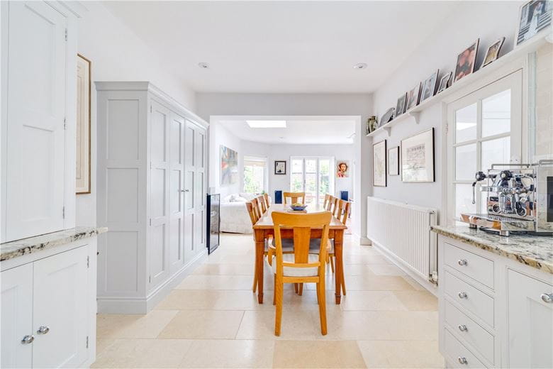 4 bedroom house, Kenyon Street, London SW6 - Available