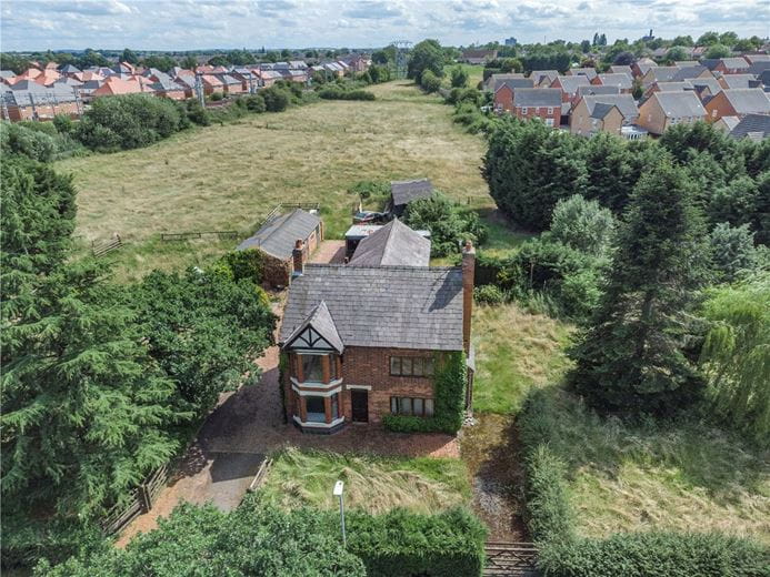 4.7 acres House, Maw Green Road, Coppenhall, Crewe CW1 - Available
