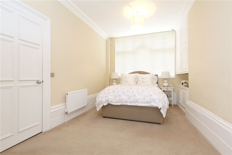 1 bedroom flat, Chandos Street, Marylebone W1G