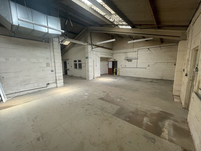 2,712 Sq Ft , Unit 2, 2 Ford Road TA4 - Under Offer