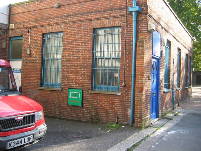 2,500 Sq Ft , Commercial Unit, 239 High Street A/b W3 - Available