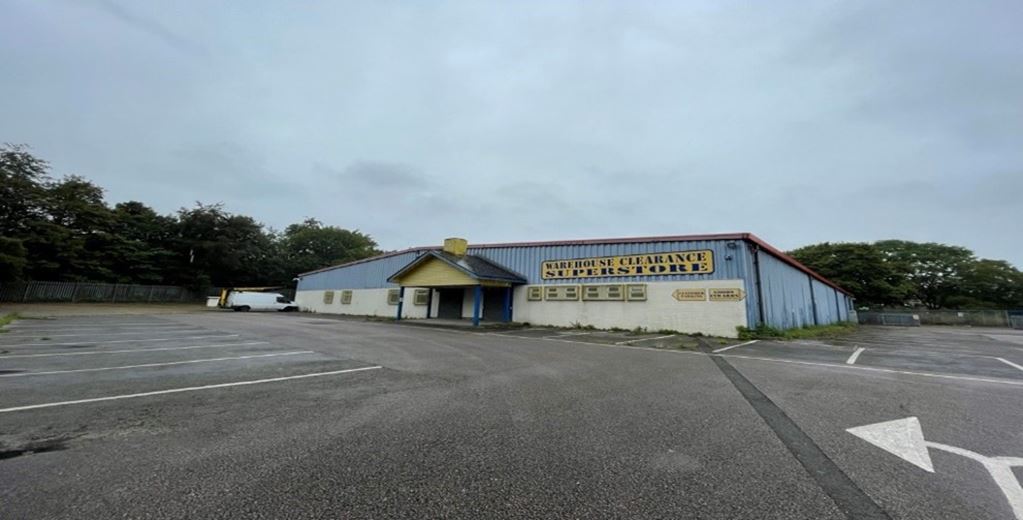 22,599 Sq Ft , Former Warehouse Superstore, Anglian Lane IP32 - Available