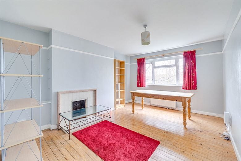 3 bedroom flat, Westfields, Railway Side SW13 - Available