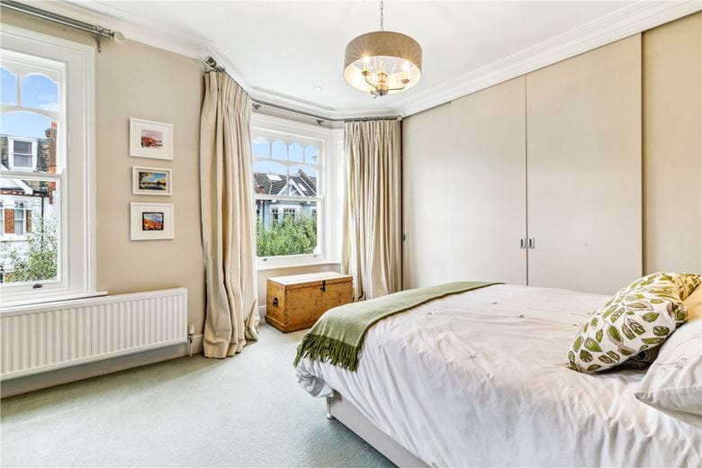 5 bedroom house, Harbord Street, Fulham SW6 - Available