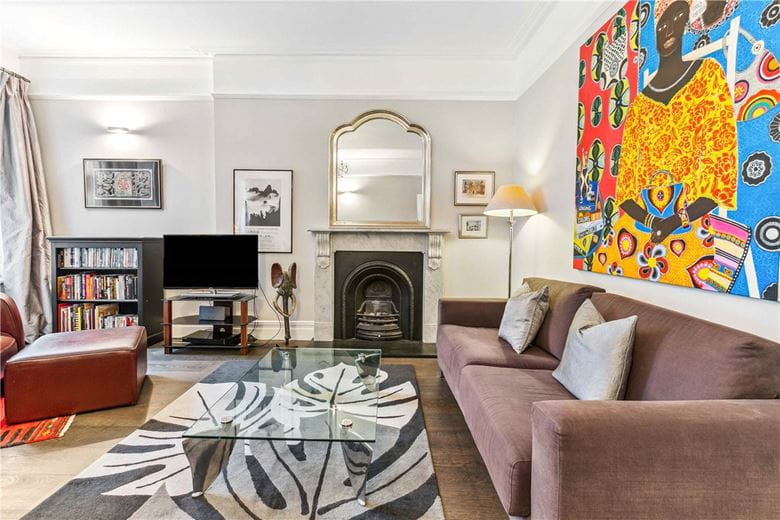 2 bedroom flat, Bishops Park Road, London SW6 - Sold