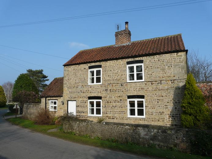 2 bedroom cottage, Whitegates Lane, Marton Le Moor HG4 - Let Agreed