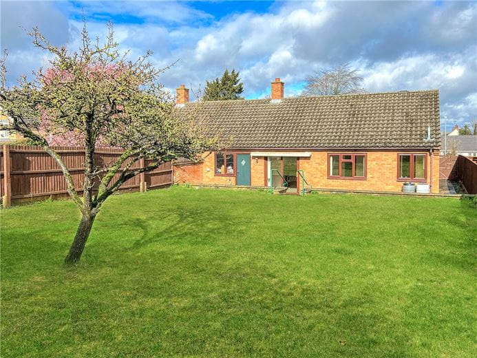2 bedroom bungalow, Ickleton Road, Duxford CB22 - Sold