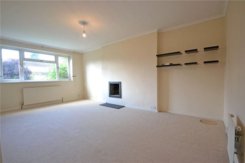 2 bedroom maisonette, Carisbrooke Road, Cambridge CB4 - Sold STC