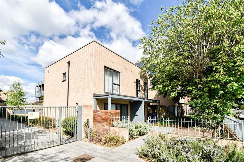 2 bedroom house, Flamsteed Close, Cambridge CB1 - Available