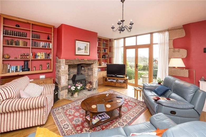 5 bedroom house, Greengate House, Burley in Wharfedale LS21 - Available
