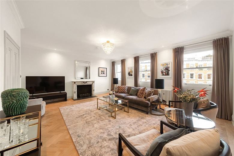 3 bedroom flat, Emperors Gate, South Kensington SW7 - Available