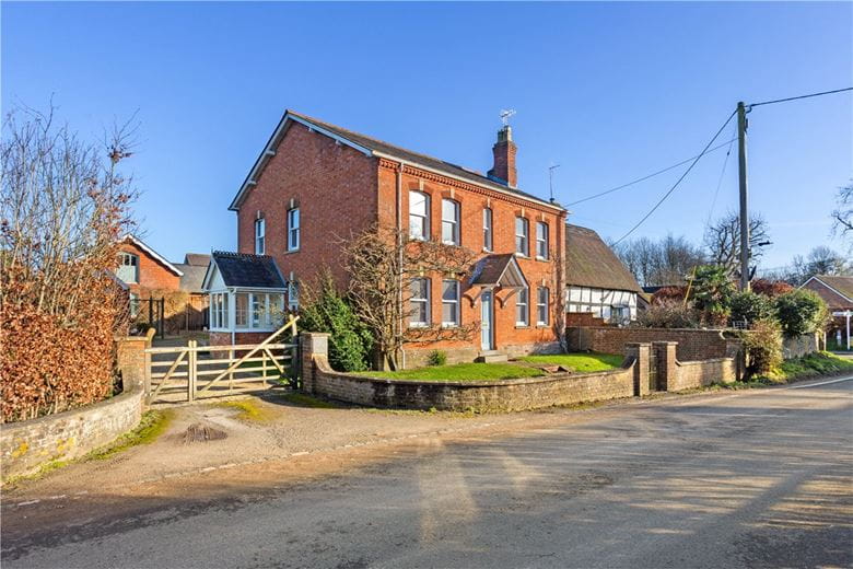 4 bedroom house, Woodborough, Pewsey SN9 - Available