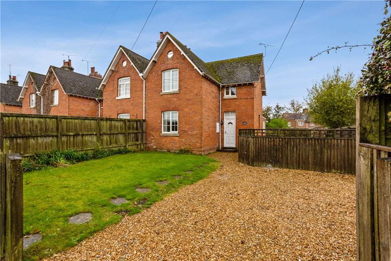 3 bedroom house, Green Drove, Pewsey SN9 - Available