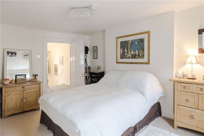 2 bedroom maisonette, Lancashire Court, London W1S - Available