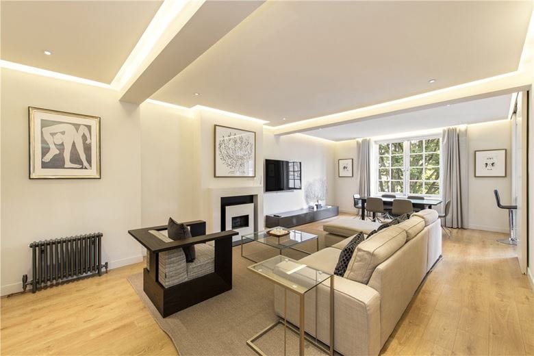 2 bedroom flat, Dunraven Street, London W1K - Available