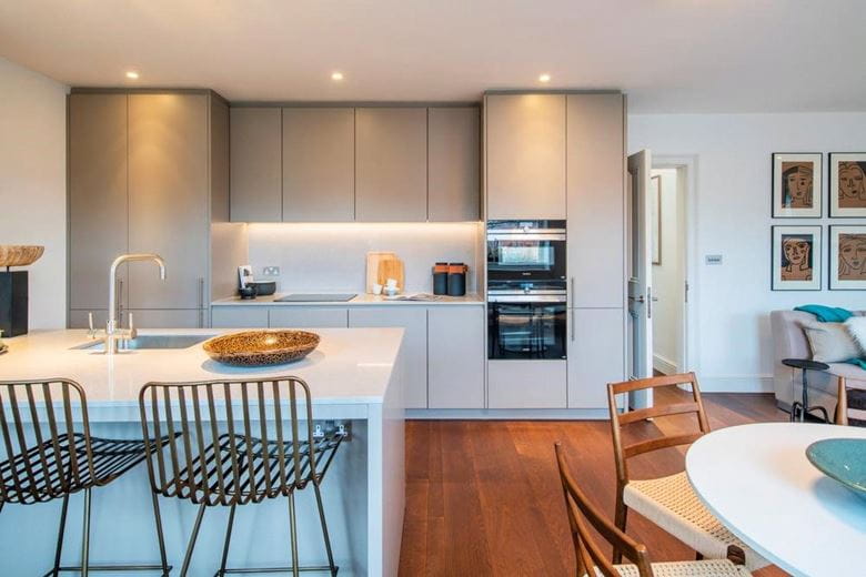 3 bedroom flat, Devonshire Place, Marylebone W1G - Available