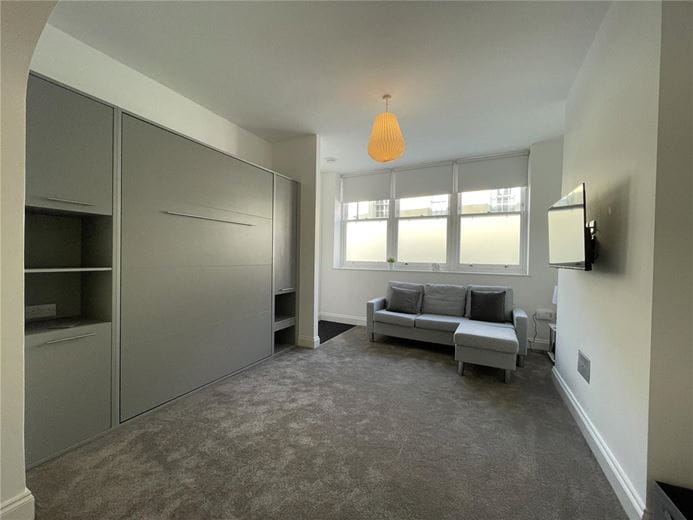 1 bedroom flat, Gainsborough Street, Sudbury CO10 - Available