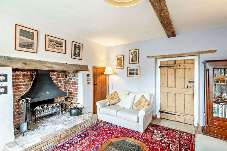 3 bedroom cottage, High Street, Long Melford CO10 - Available