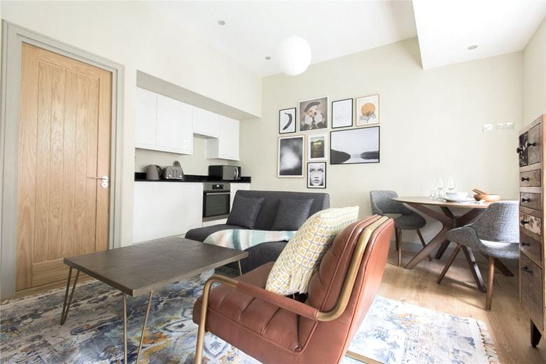 1 bedroom flat, St Georges Street, Mayfair W1S - Available