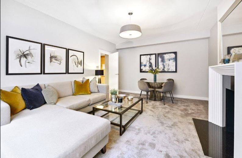 1 bedroom flat, Richmond Court, 200 Sloane Street SW1X - Under Offer