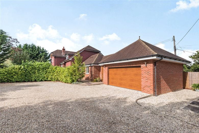 4 bedroom house, Wolverton Common, Tadley RG26 - Available