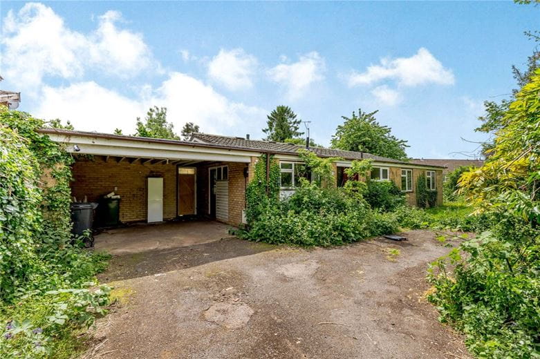 3 bedroom bungalow, Parsons Close, Ecton NN6 - Sold
