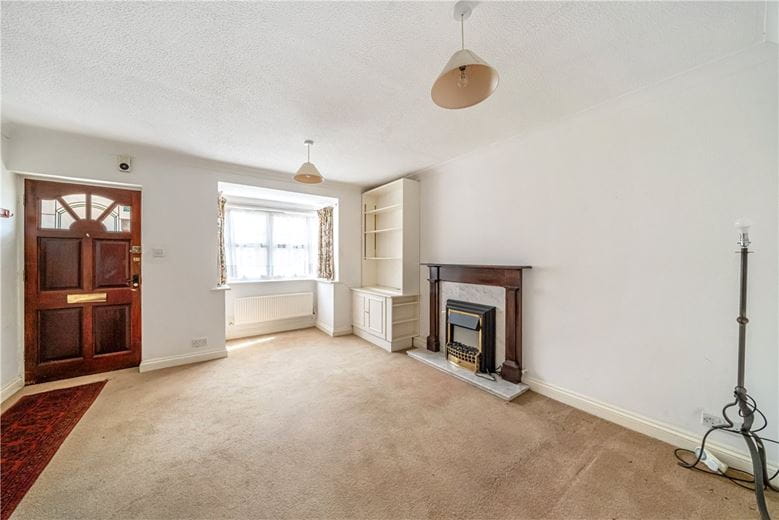 2 bedroom house, Hodges Court, Oxford OX1 - Sold STC