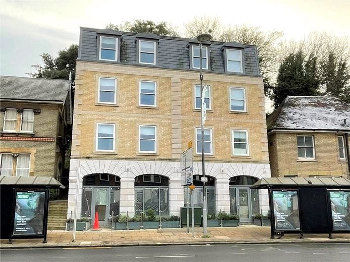 2 bedroom flat, Mead House, City Road SO23