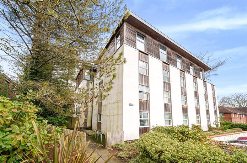 1 bedroom flat, Orchard House, Burma Road SO22 - Sold STC