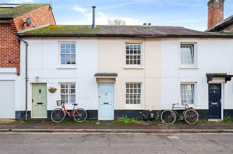 2 bedroom house, Wharf Hill, Winchester SO23 - Sold STC