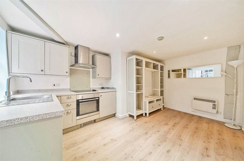 1 bedroom flat, Little Minster Street, Winchester SO23 - Available