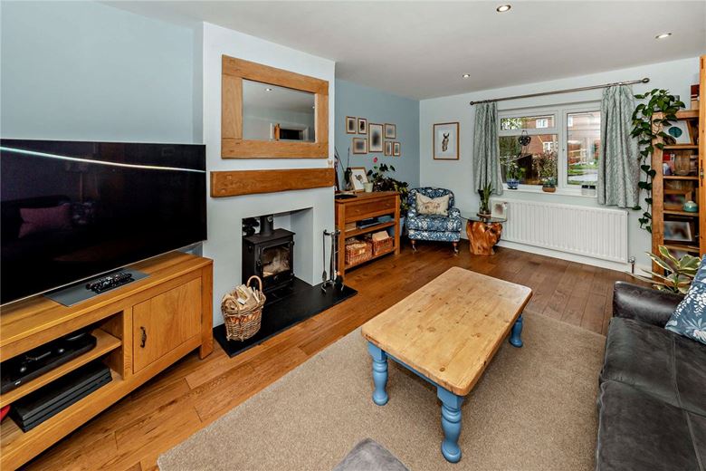 3 bedroom house, Cold Harbour, North Waltham RG25 - Available