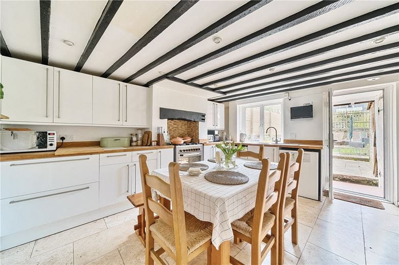 3 bedroom house, Swan Lane, Winchester SO23 - Available