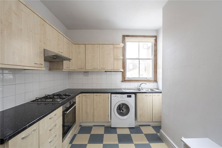 1 bedroom flat, Beechcroft Road, London SW17 - Available
