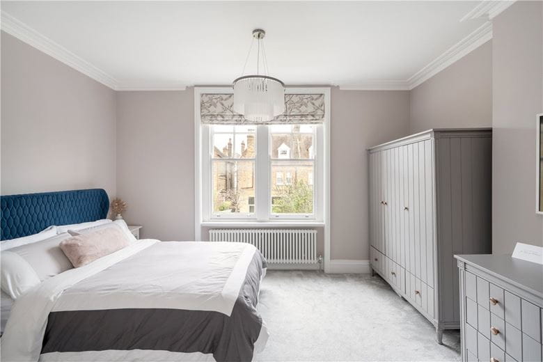3 bedroom flat, Wexford Road, London SW12 - Sold STC