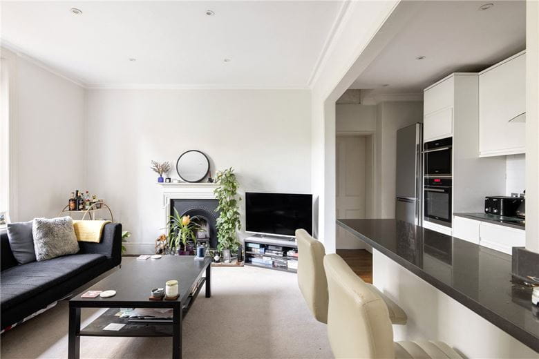 2 bedroom flat, Trinity Crescent, Tooting Bec SW17 - Sold STC
