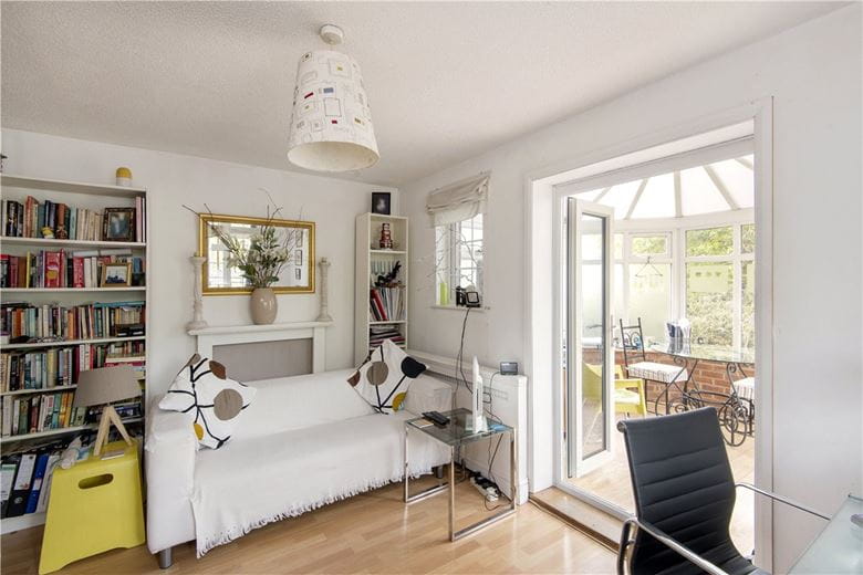 1 bedroom house, St. Peter's Close, London SW17 - Sold