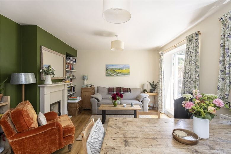 3 bedroom maisonette, Sarsfeld Road, London SW12 - Sold