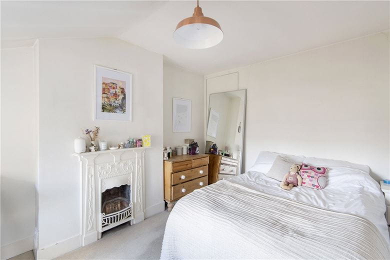 2 bedroom maisonette, Fernside Road, London SW12 - Sold
