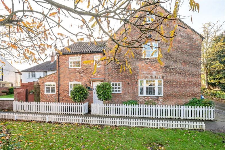 5 bedroom house, Old Road, Cawood YO8 - Available