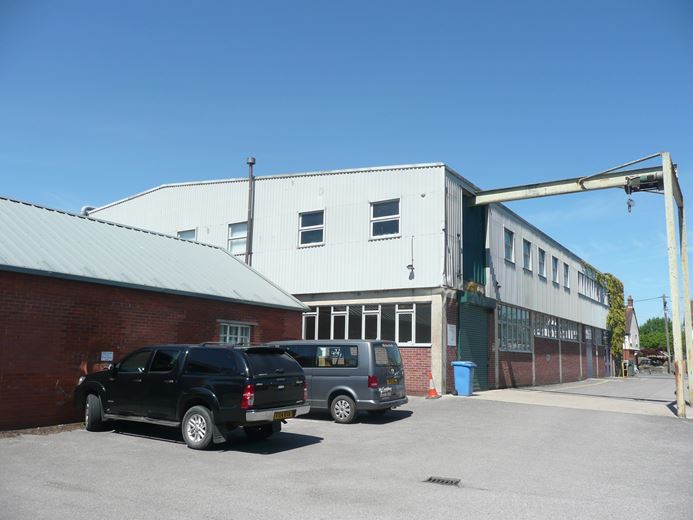 274 to 6,631 Sq Ft , Bath Road Business Centre, Bath Road SN10 - Available