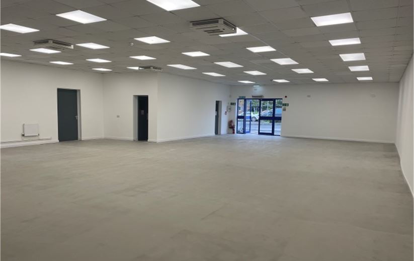 7,963 Sq Ft , Unit 1, London Road SN10 - Available