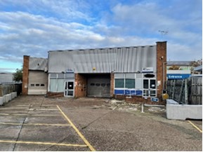 0.84 acres , Former Ford Dealership, Downshire Way RG12 - Available