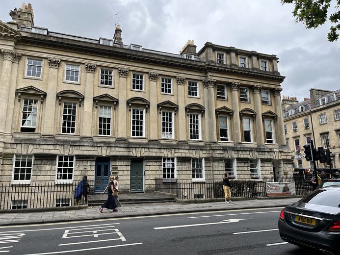 3,989 Sq Ft , 26 Queen Square BA1 - Under Offer