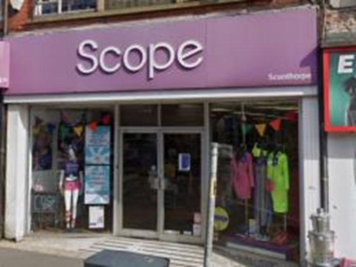 2,206 Sq Ft , 156 High Street DN15 - Under Offer