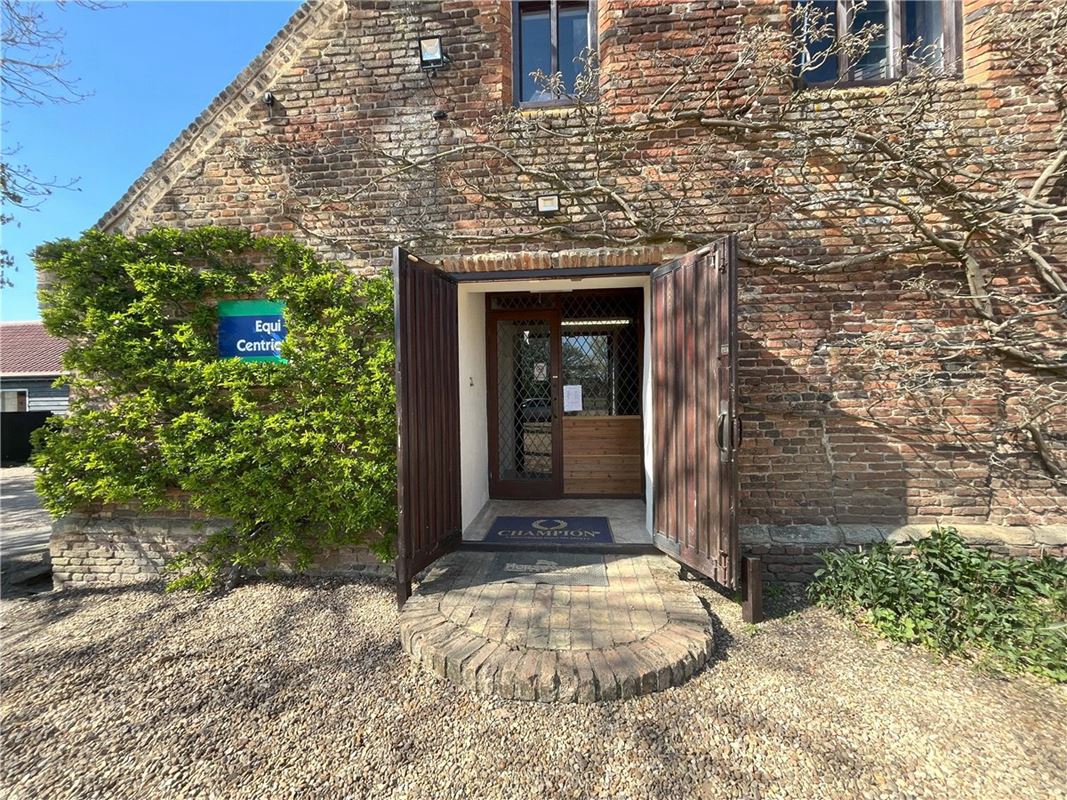 156 Sq M , The Old Bishops Palace, 11 Tower Road CB6 - Available