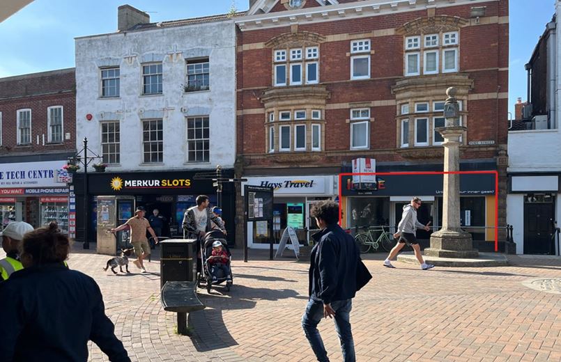 1,017 Sq Ft , 4 Fore Street TA6 - Available