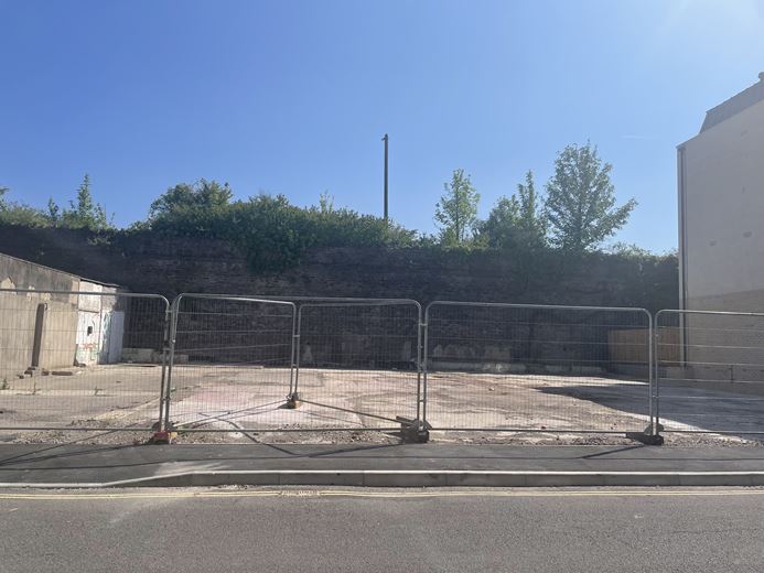 0.13 acres , Cheltenham Street BA2 - Available