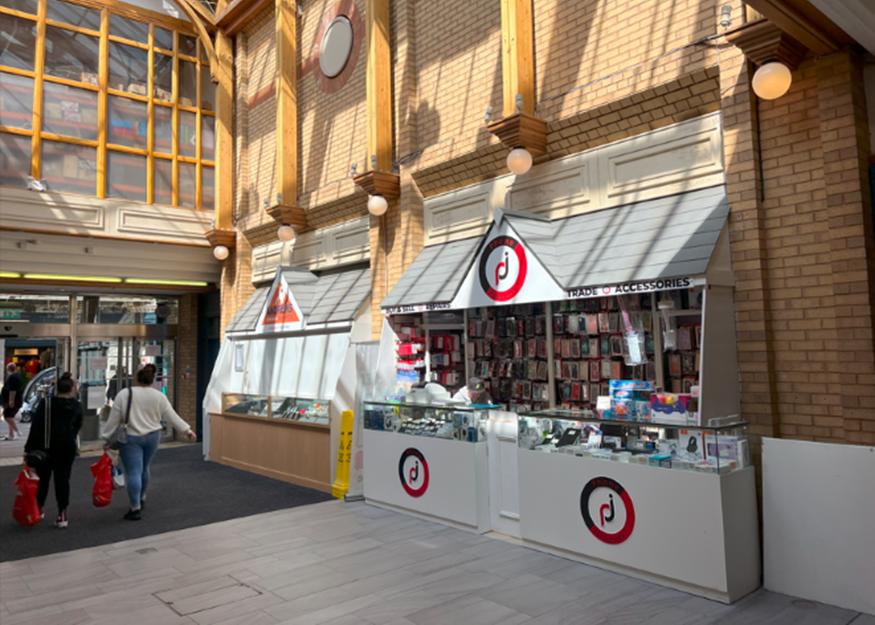 44 Sq Ft , Unit K13 Green Lanes Shopping Centre EX31 - Available