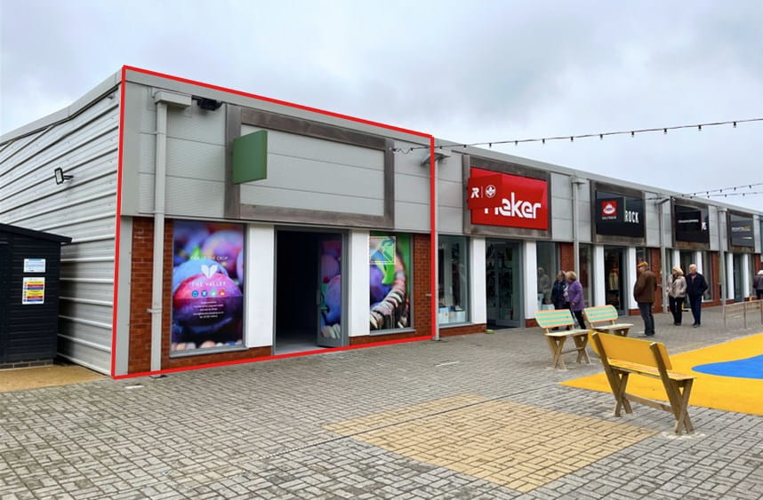 143.4 Sq M , Unit 30, The Valley WR11 - Available